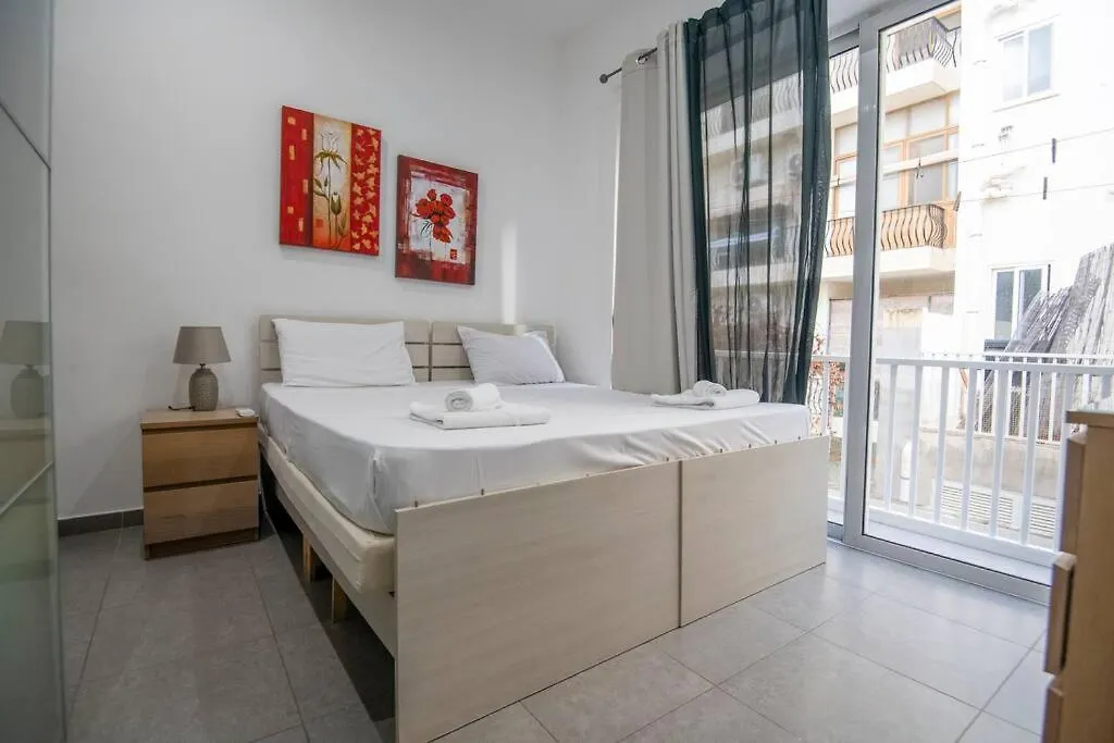 Modern & Spacious Near Valletta Sliema Apartment