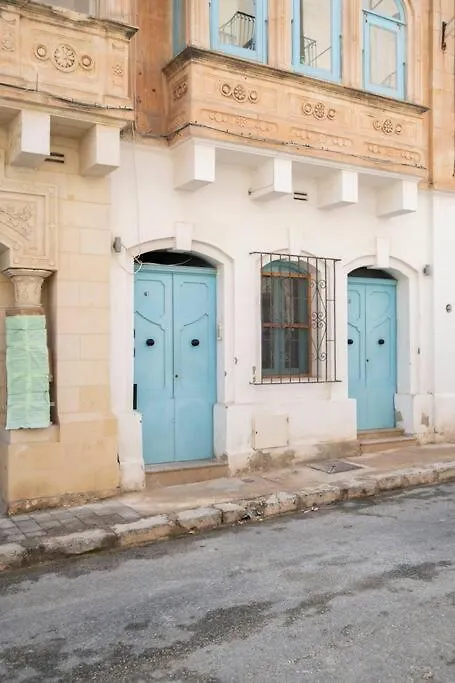 Modern & Spacious Near Valletta Sliema 0*,